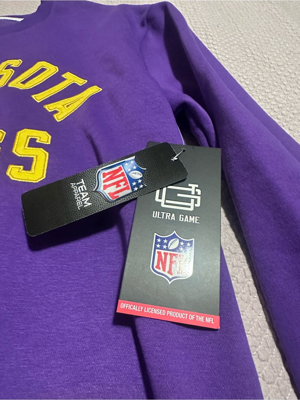 Men's Purple Crewneck Sweatshirt - Minnesota Vikings - Picture 6 of 12